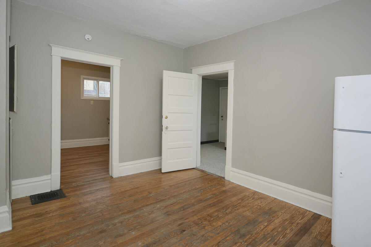708 McCourtie