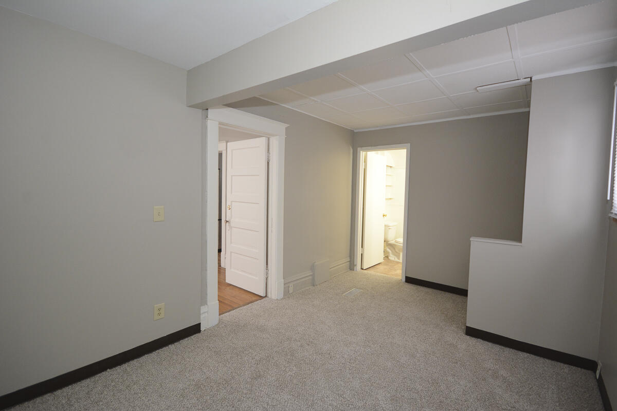 708 McCourtie