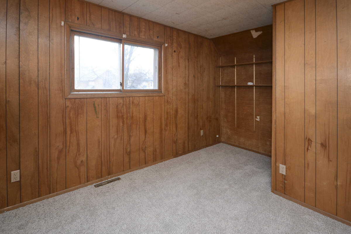 708 McCourtie