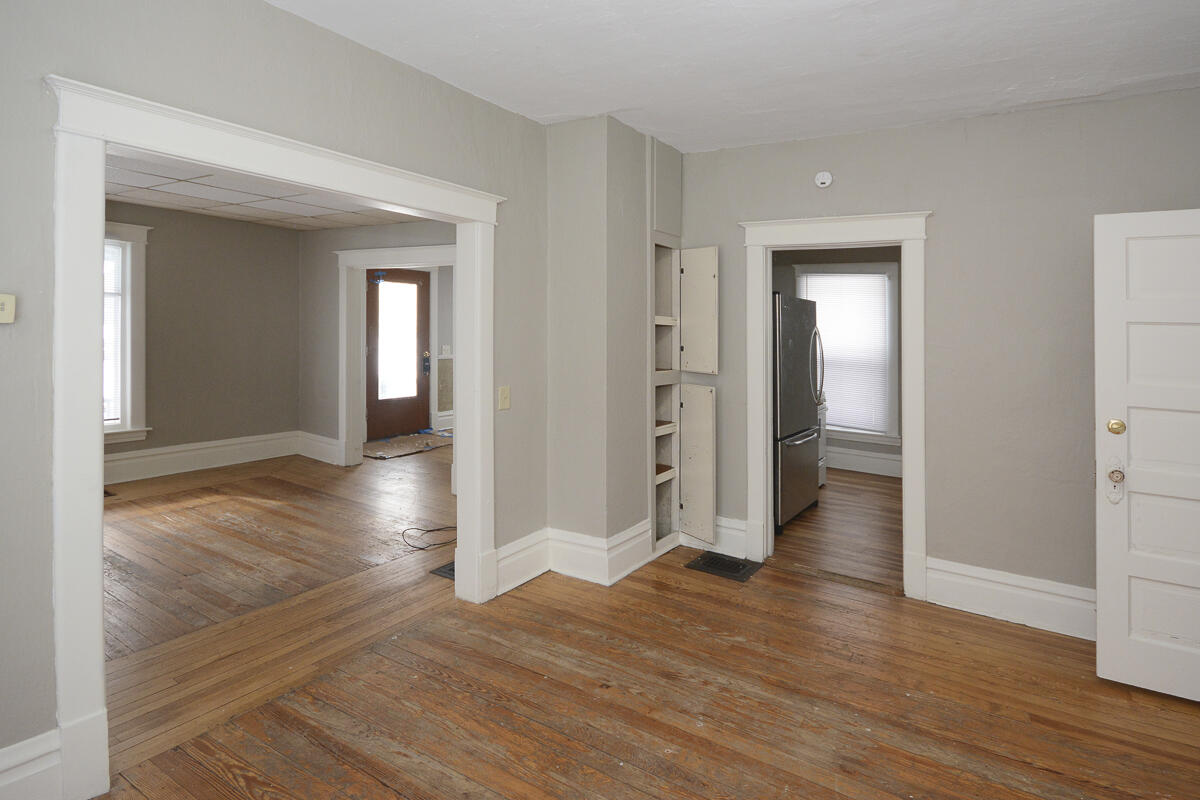 708 McCourtie