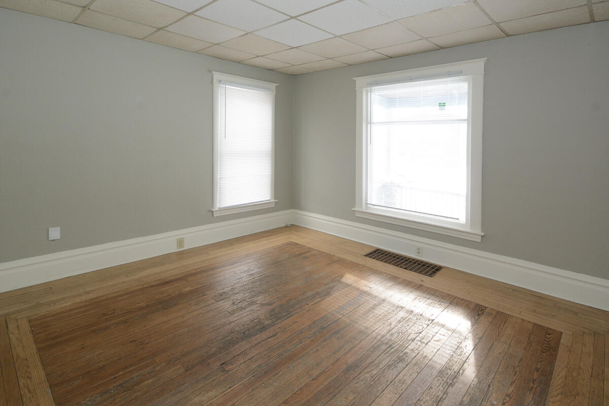 708 McCourtie