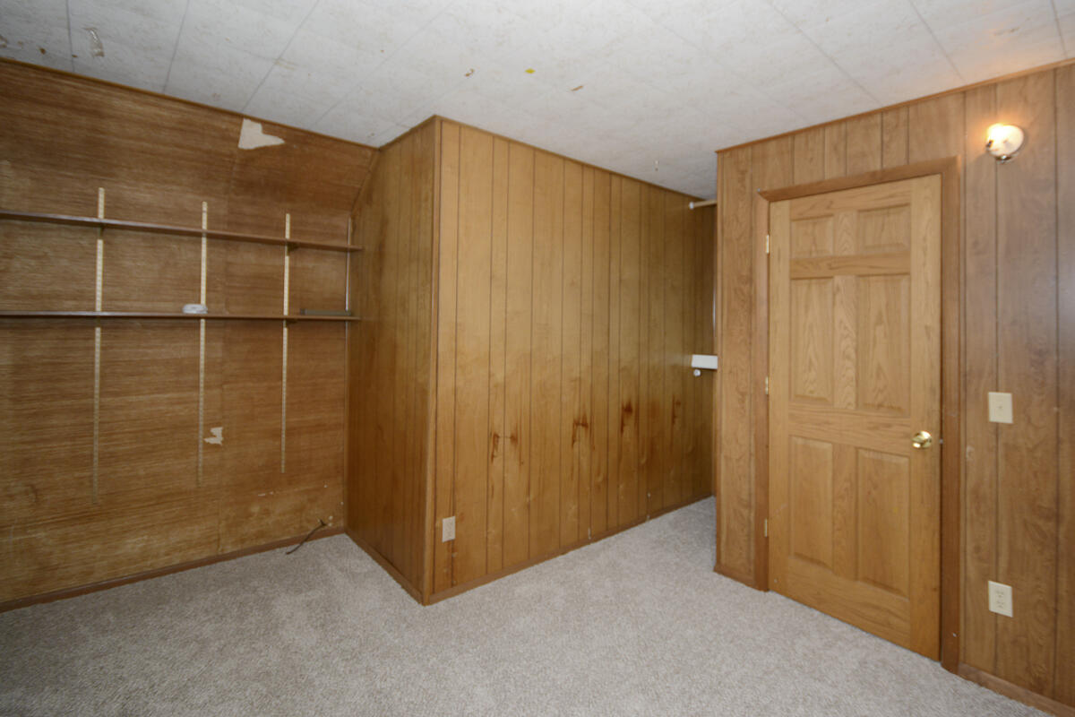 708 McCourtie