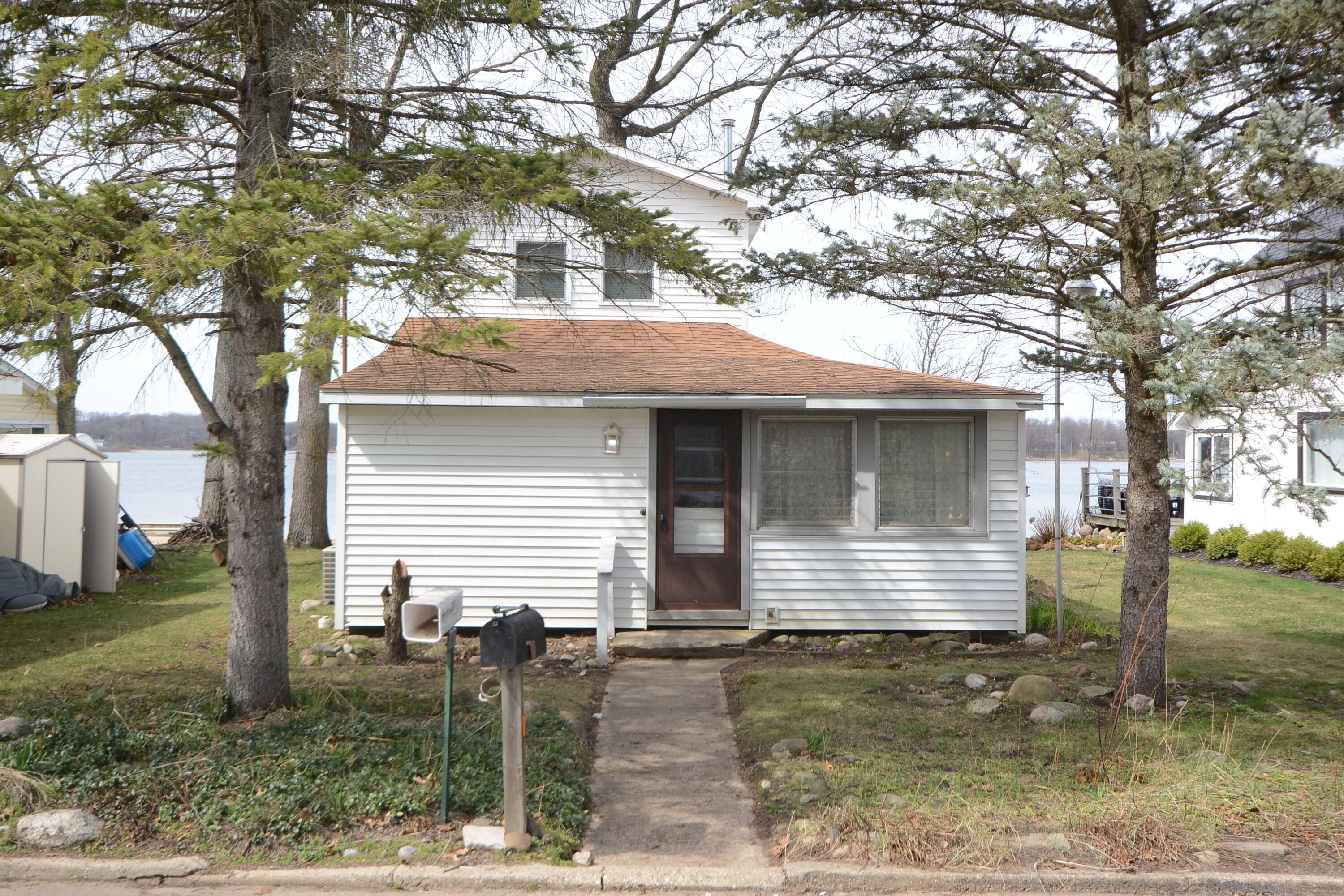 11228 E Shore Drive