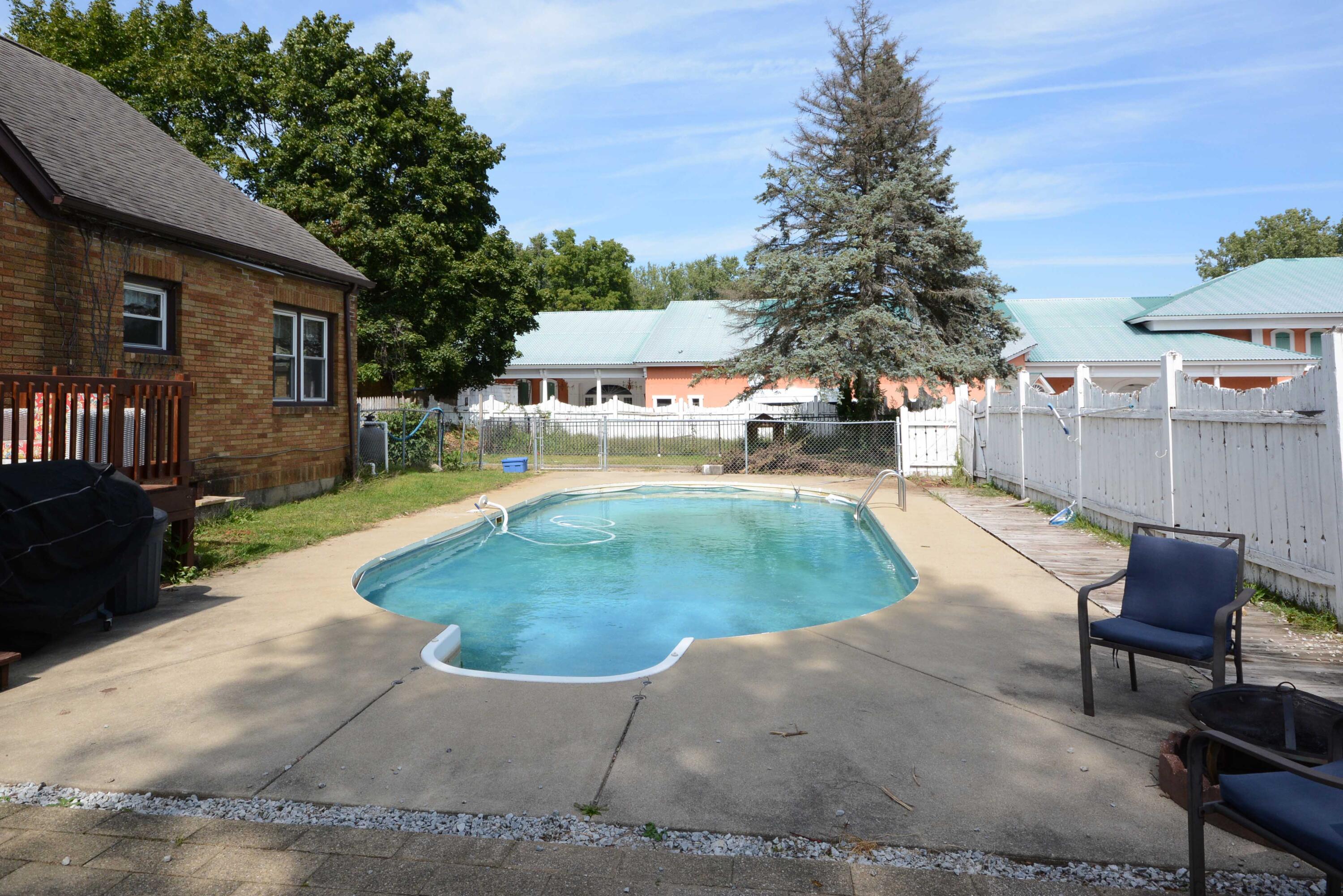 5287 Comstock Drive