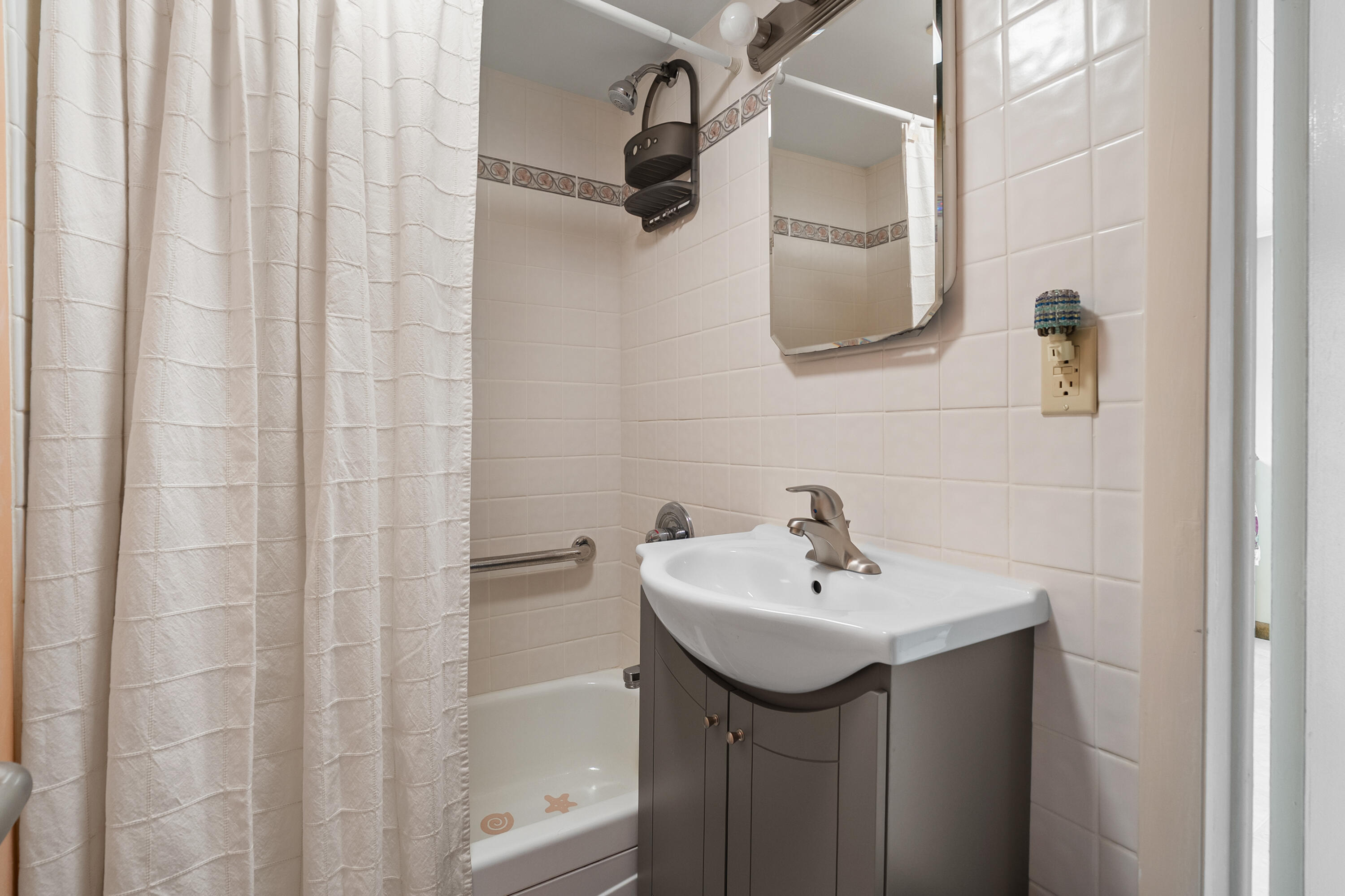 2644 N 26th Street
