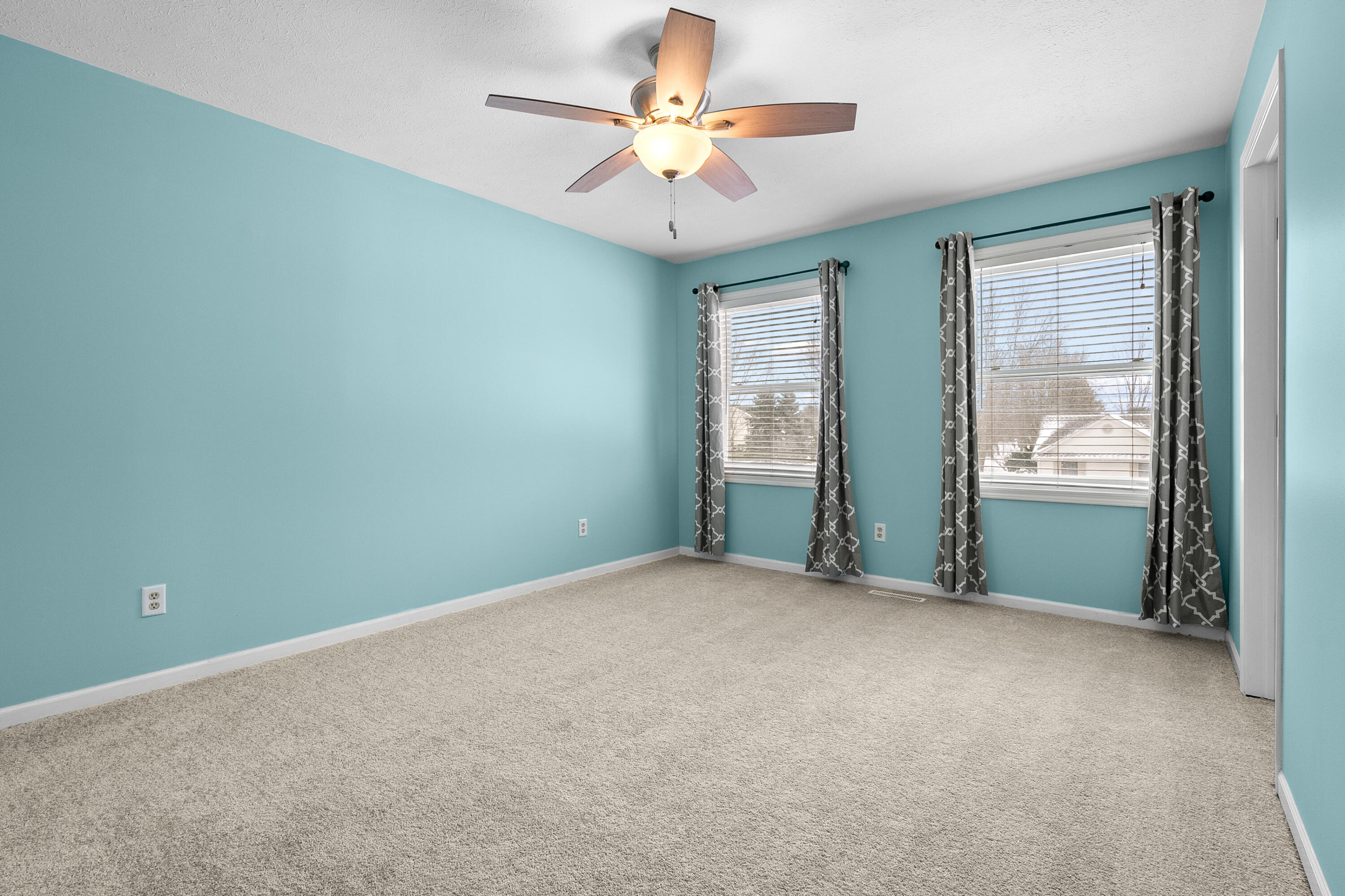 3733 Starchief Drive