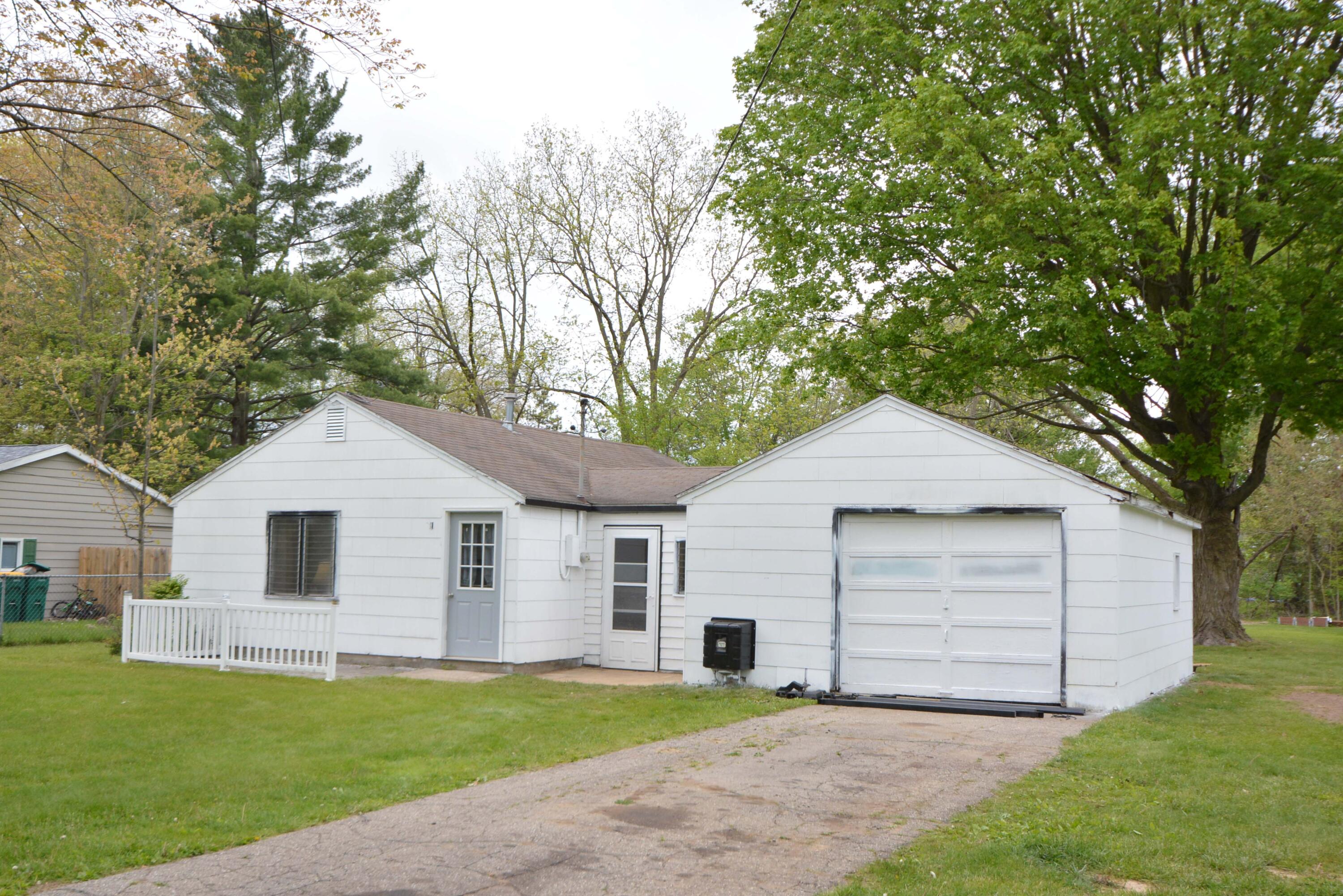 1923 Pleasant Drive