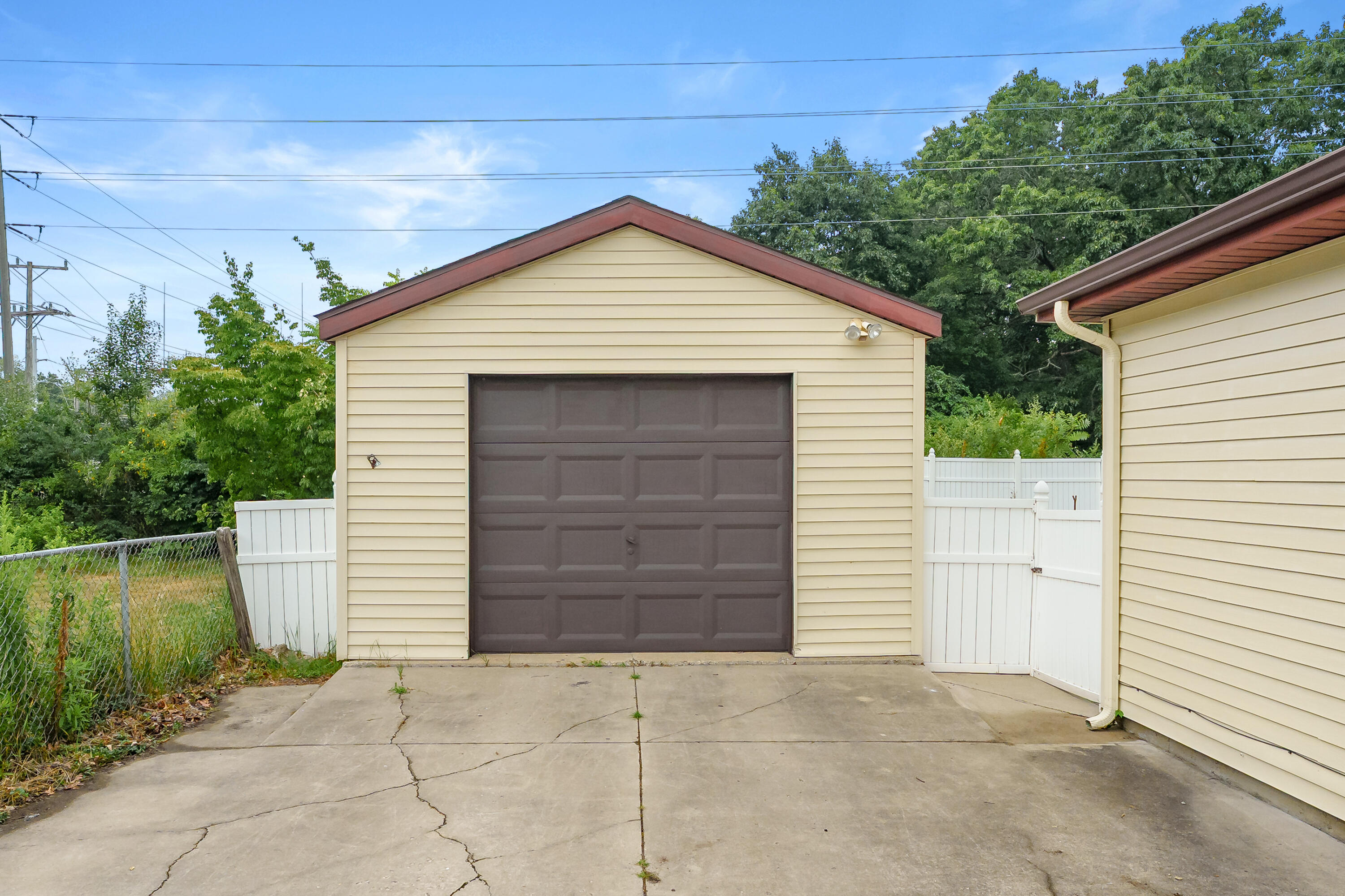 2401 Sonora Street