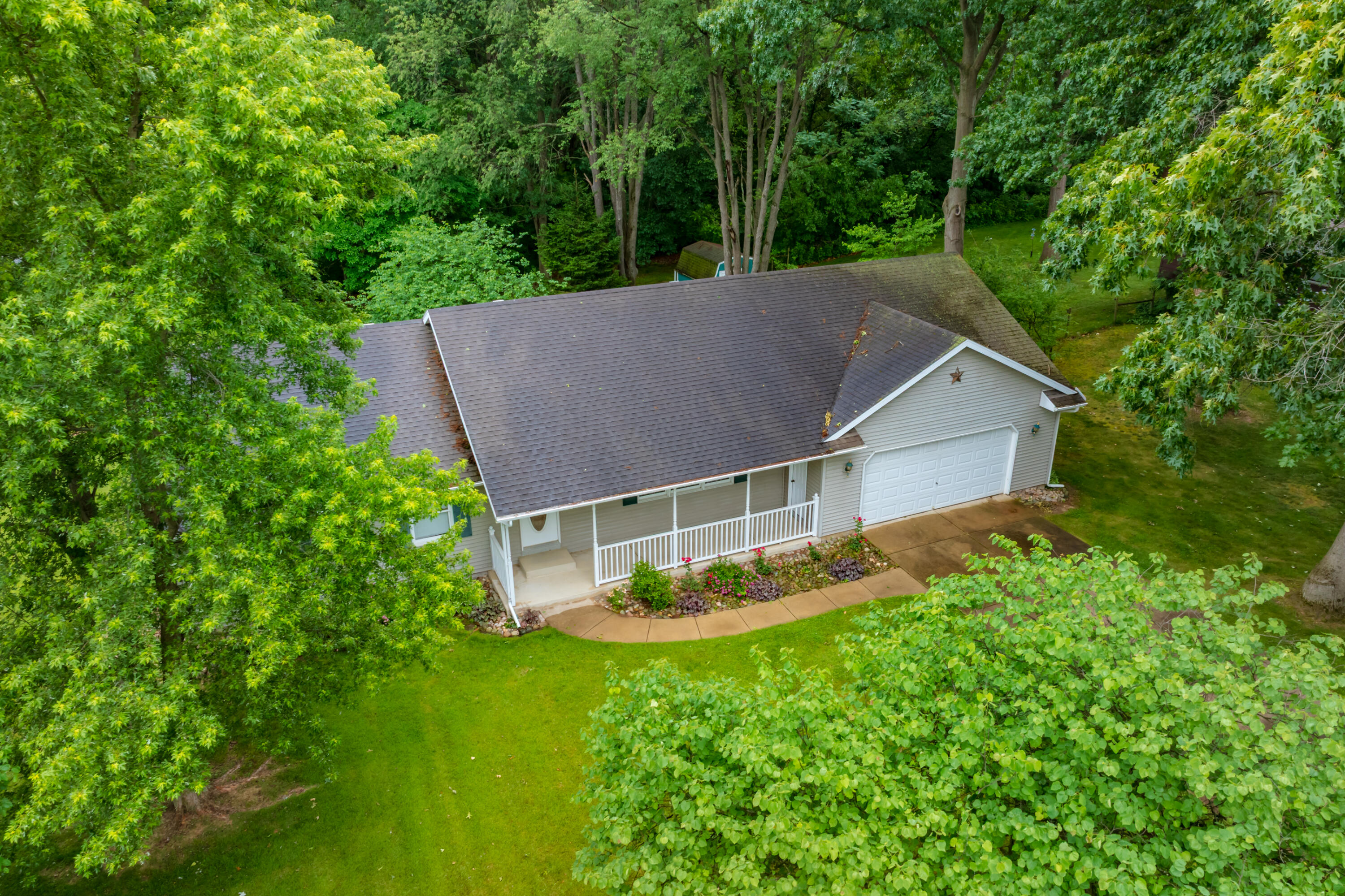 52135 Nancy Lane