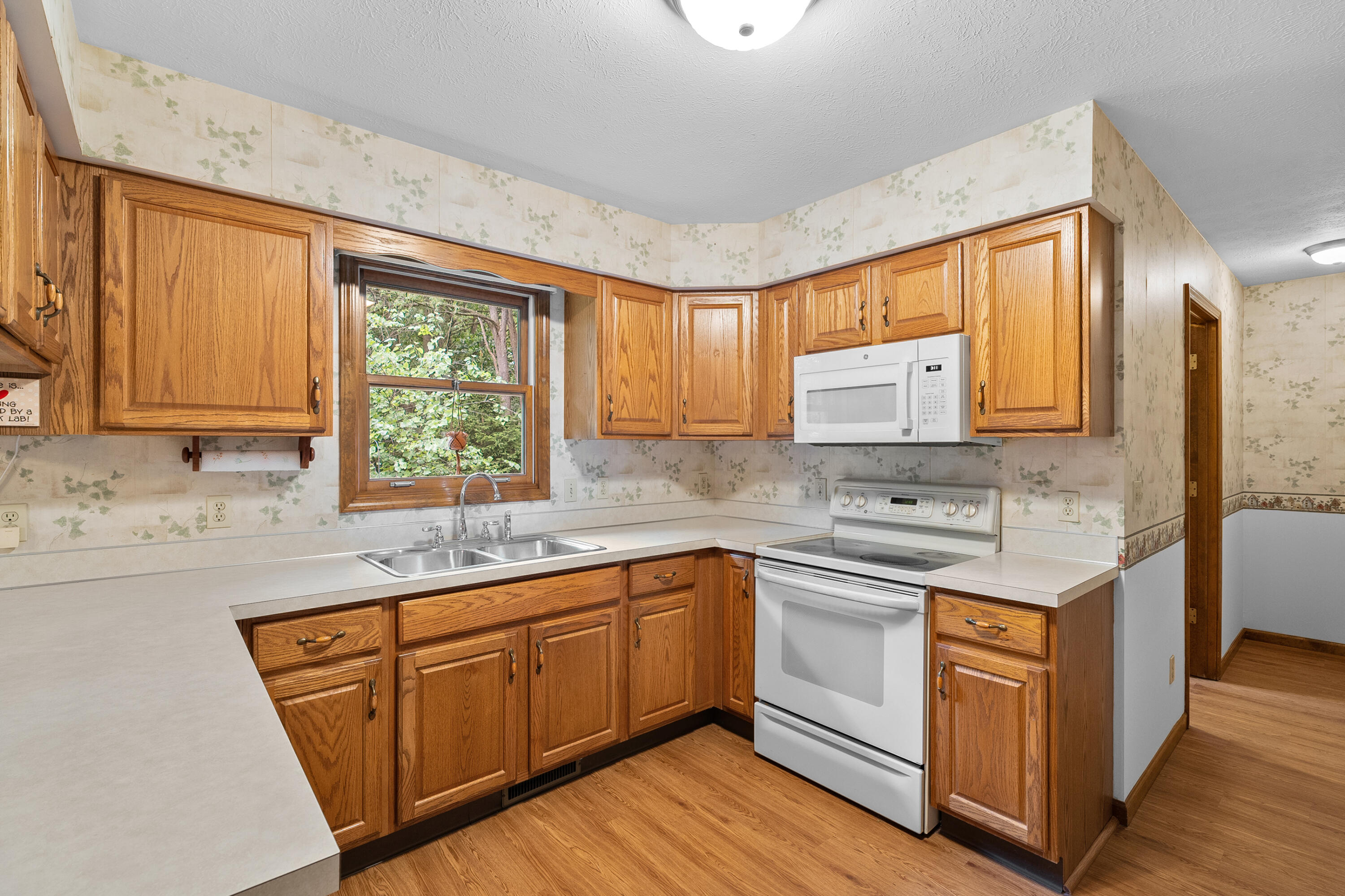 52135 Nancy Lane