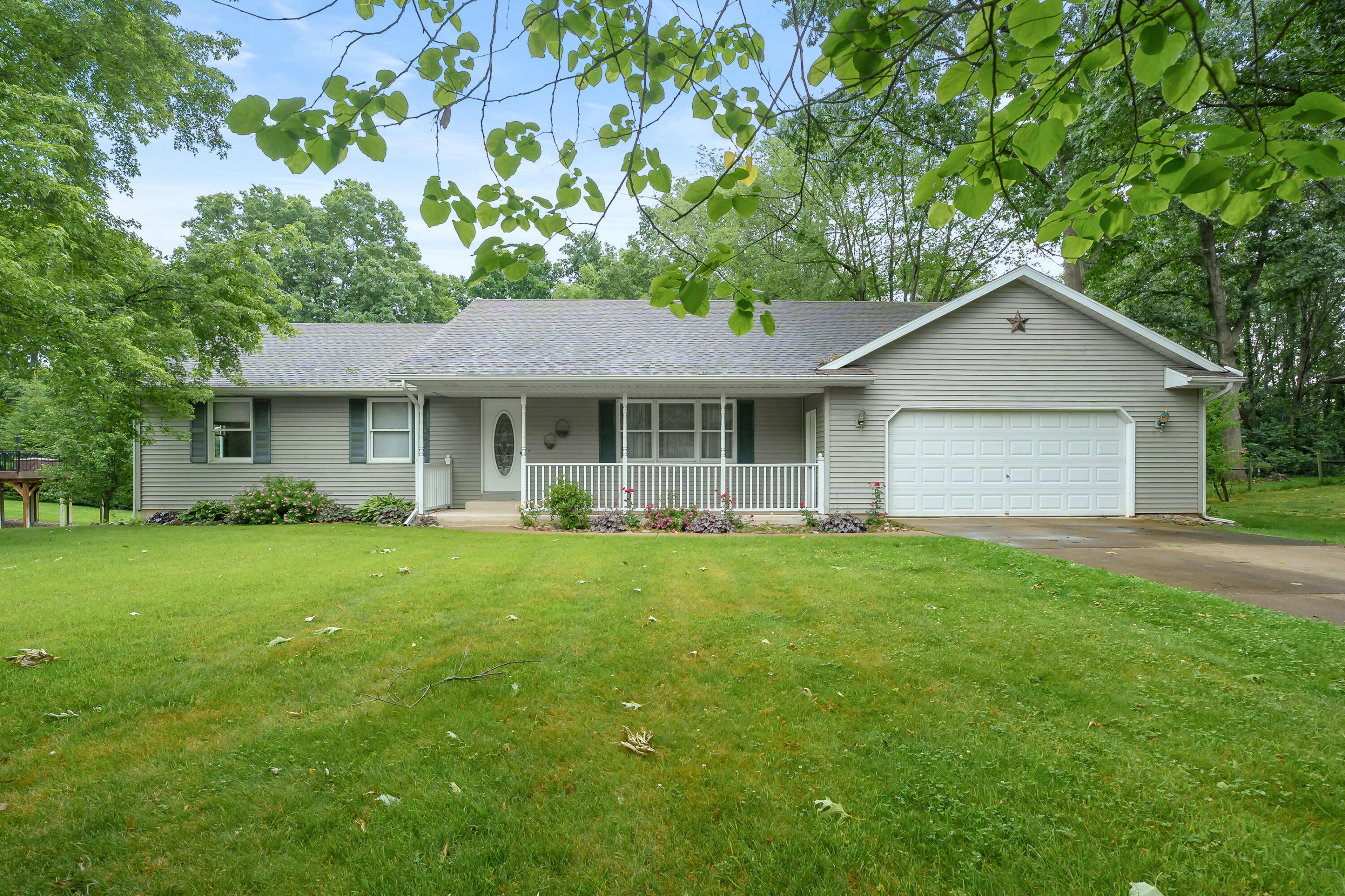 52135 Nancy Lane