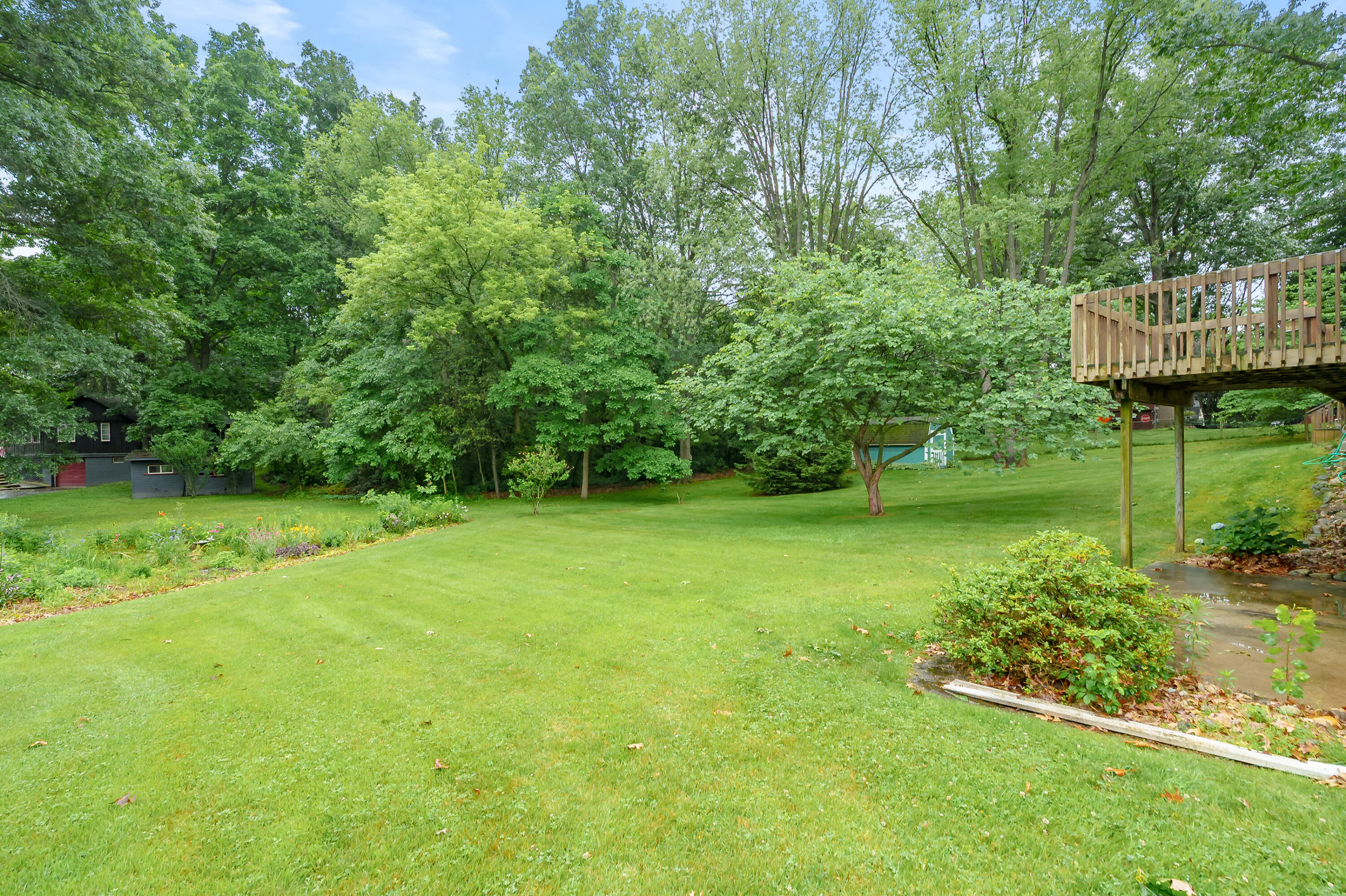 52135 Nancy Lane