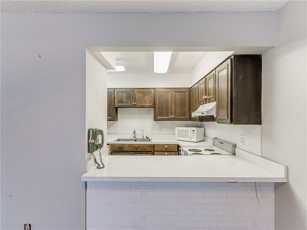 4078 NW 36th Street