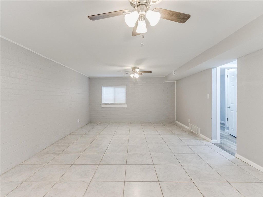 909 Astoria Drive