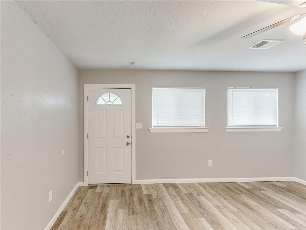 909 Astoria Drive