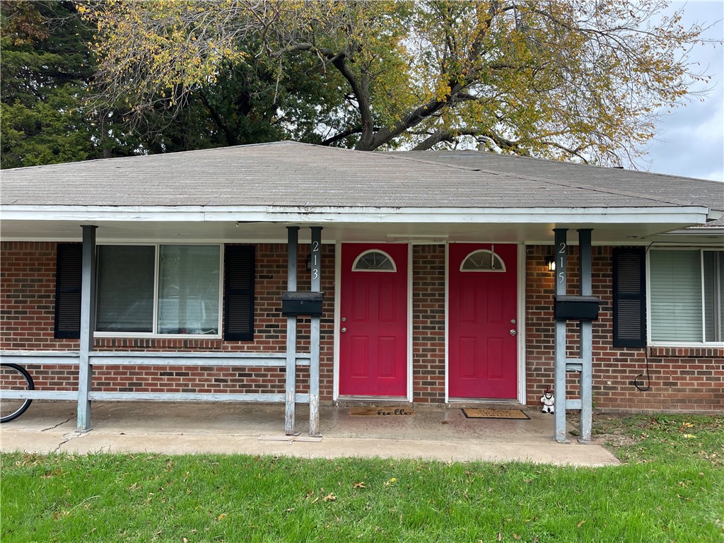 213 Farmer Street 215