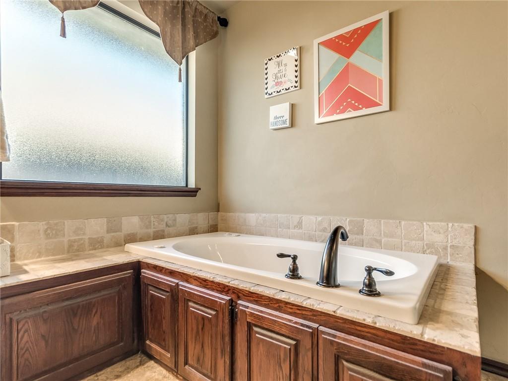4009 Windgate West Road