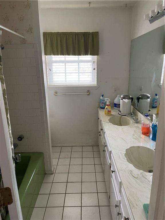 4706 emporia Street