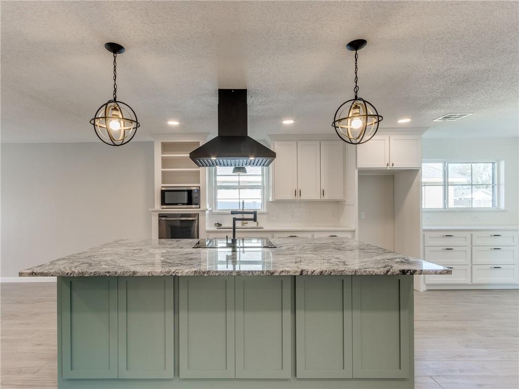 232 S Ranchwood Manor Drive