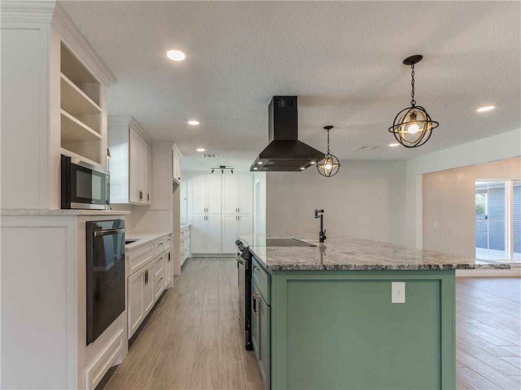 232 S Ranchwood Manor Drive
