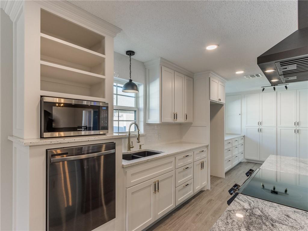 232 S Ranchwood Manor Drive