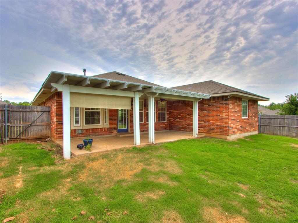 1820 Creekside Drive