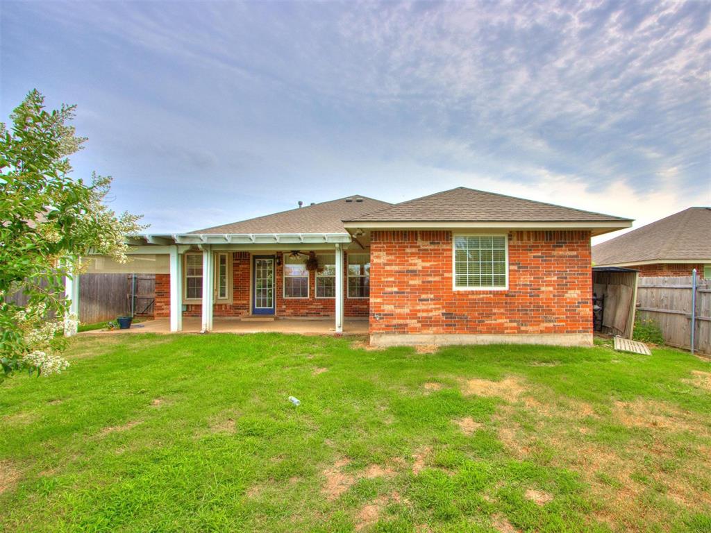 1820 Creekside Drive