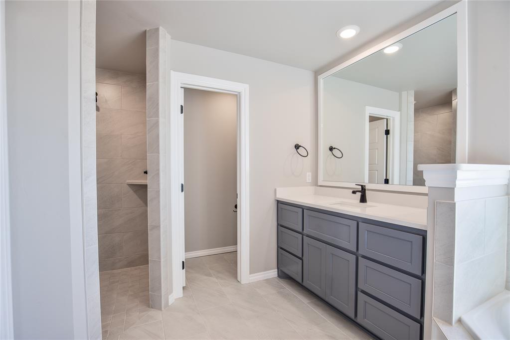 1629 NE 33rd Street