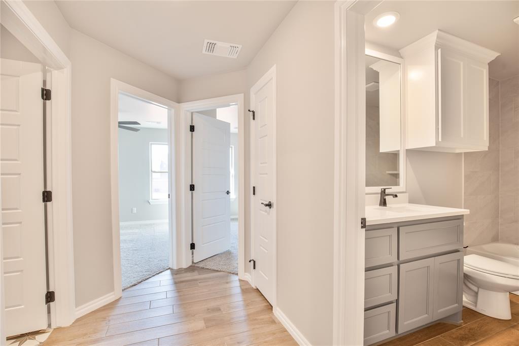 1629 NE 33rd Street