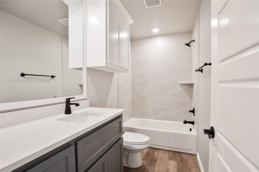 1629 NE 33rd Street
