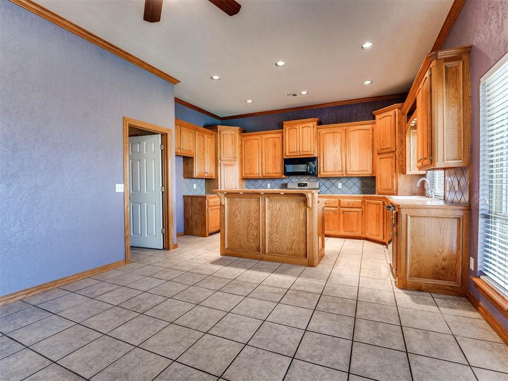 1901 Oak Drive