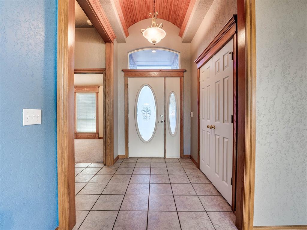1901 Oak Drive