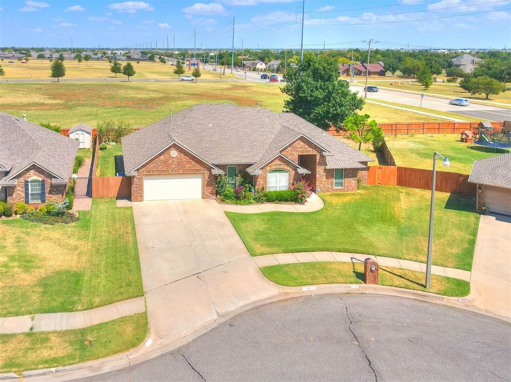 1901 Oak Drive