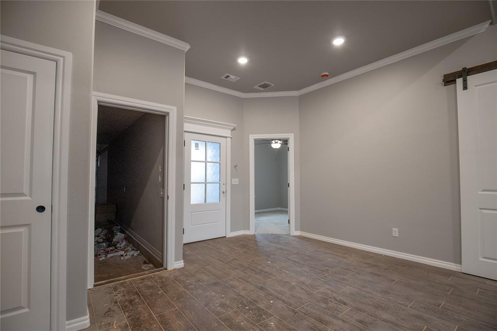 2920 Crossover Court