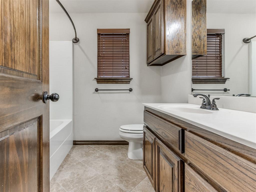 737 SW 45th Street