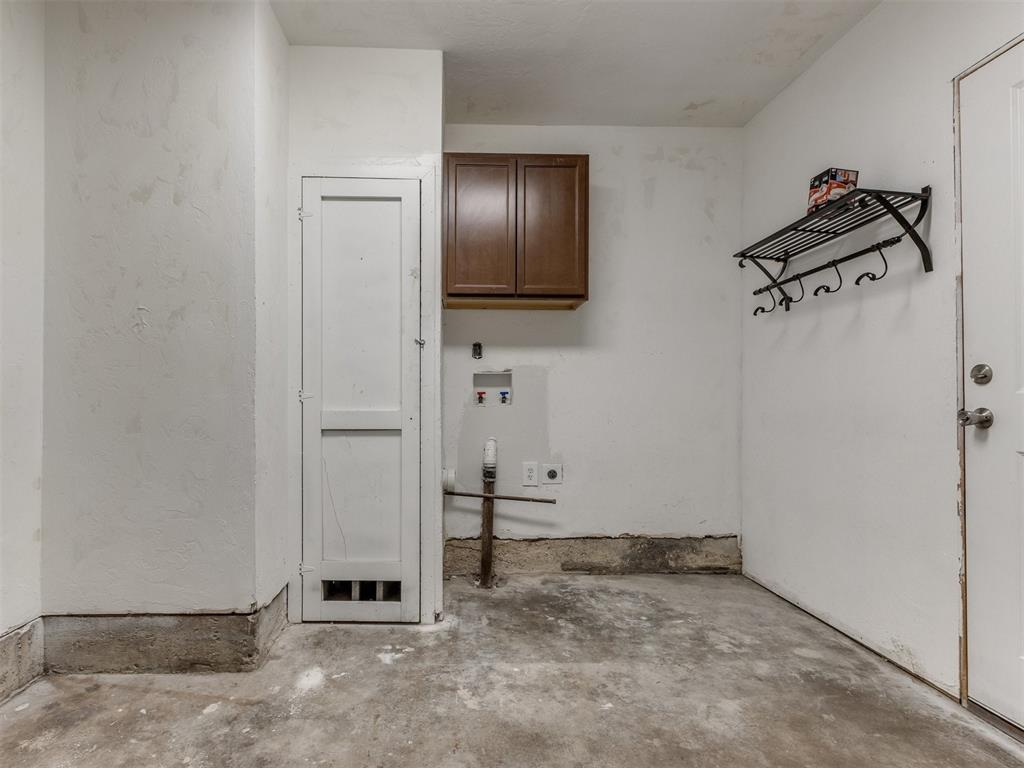 772 SW 1st Street