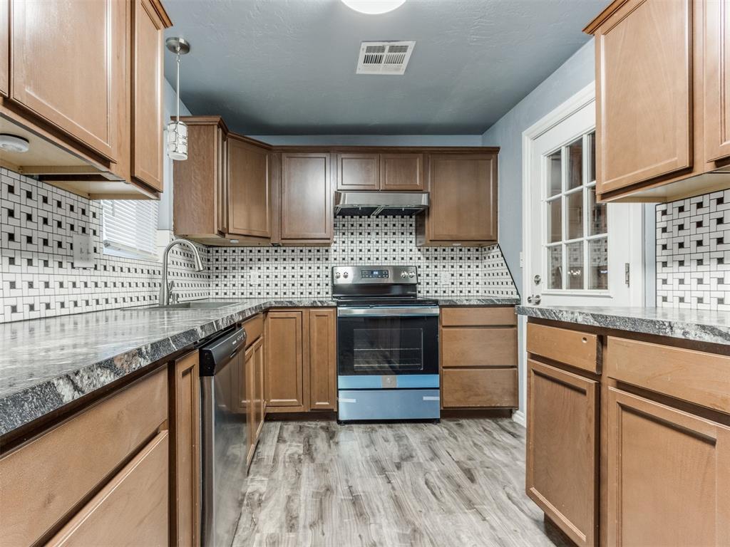 772 SW 1st Street