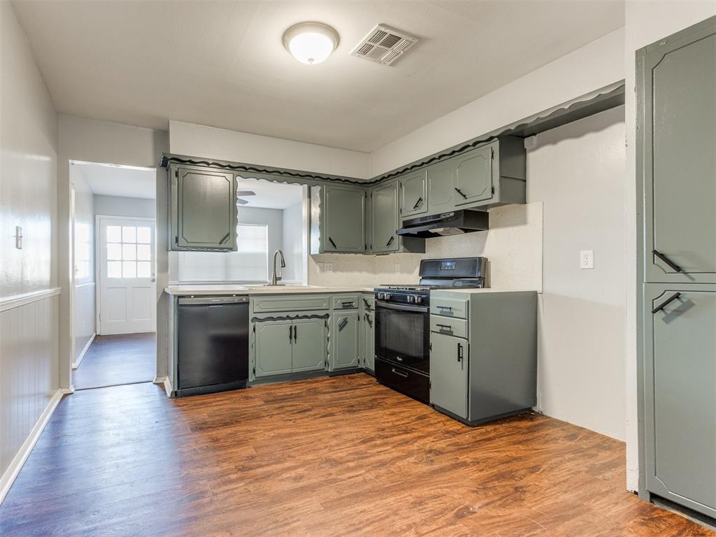 711 SW 3rd Street