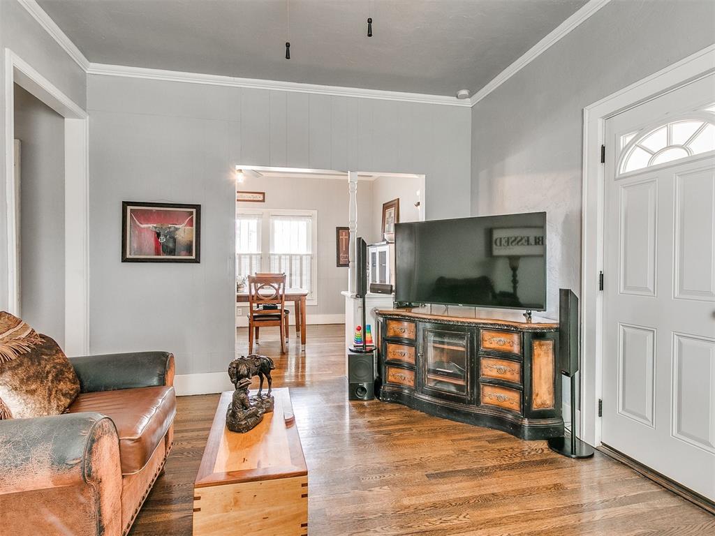 802 S 7th Street