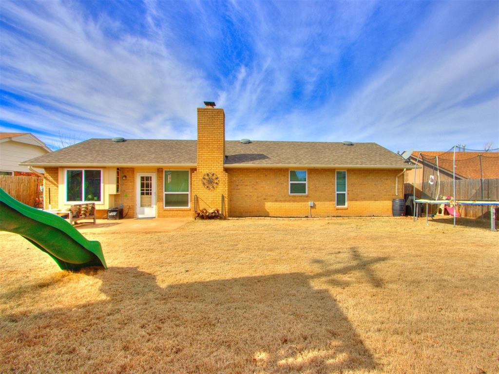 9008 Raven Avenue