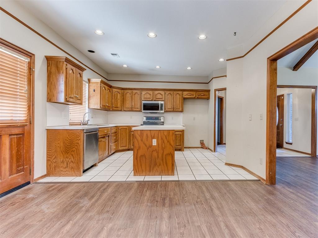 708 NE 20th Street