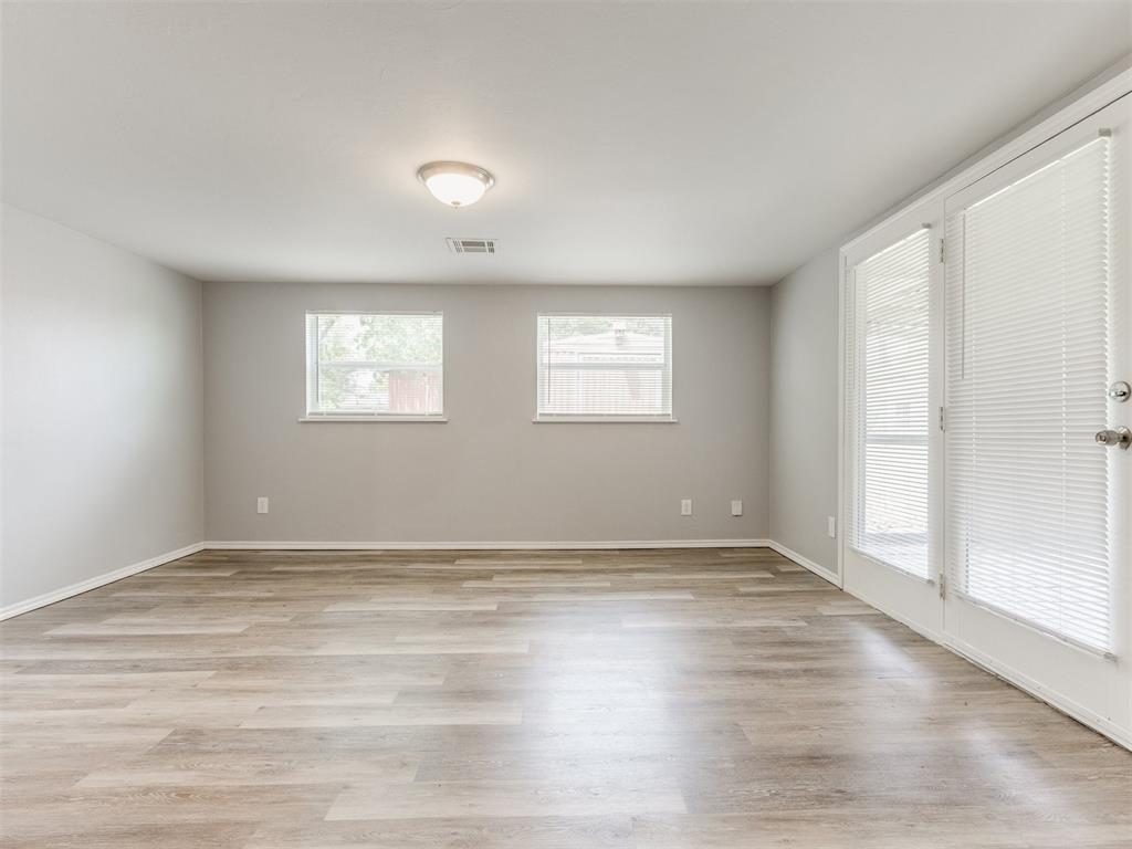 909 W Main Street