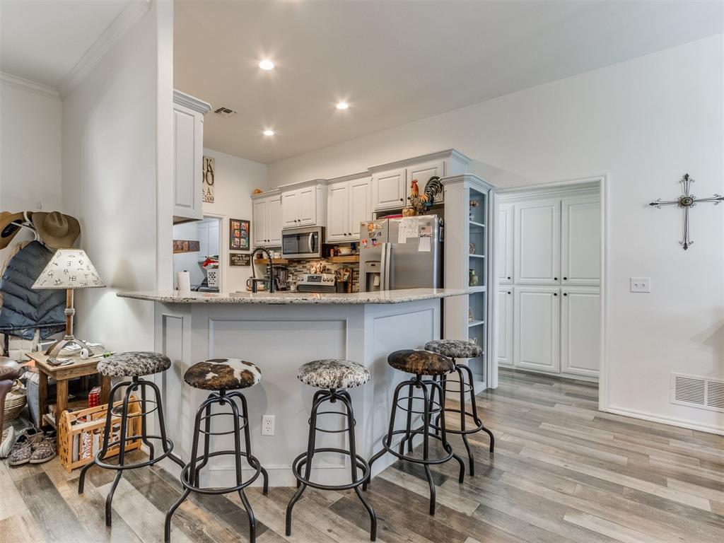 913 NE 25th Court