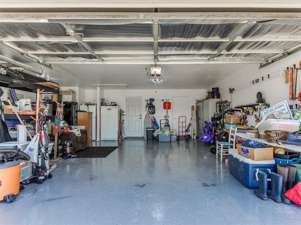 913 NE 25th Court