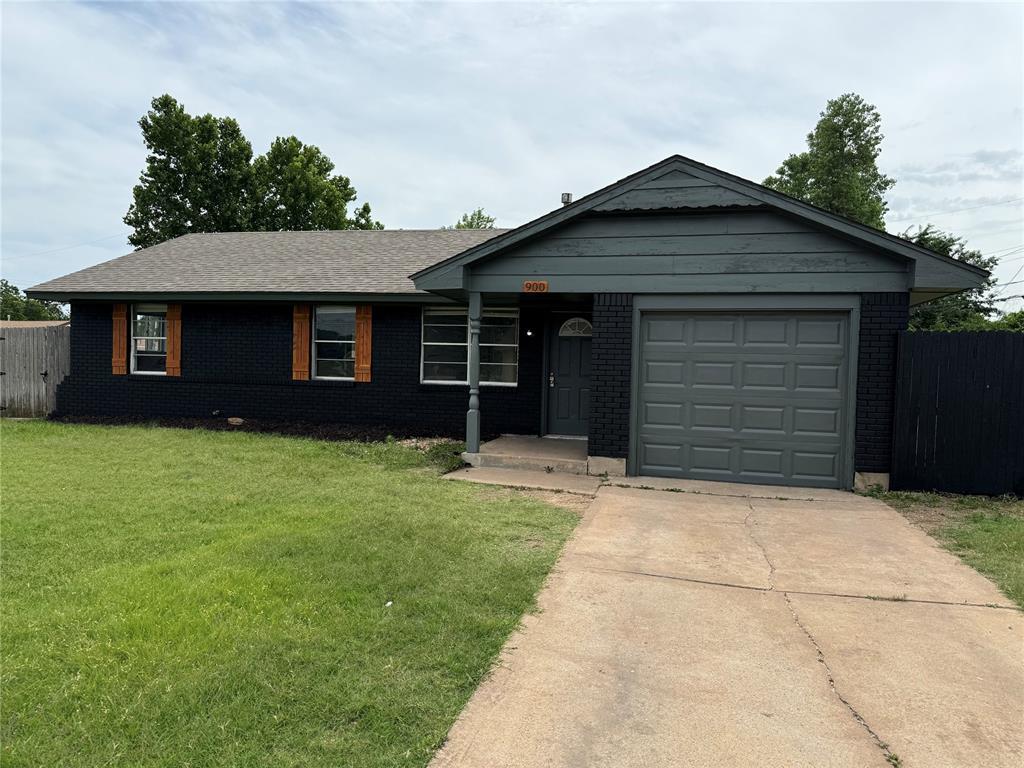900 NW 1st Street