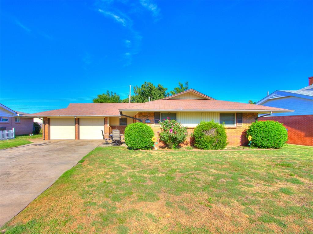 8004 S Hillcrest Drive