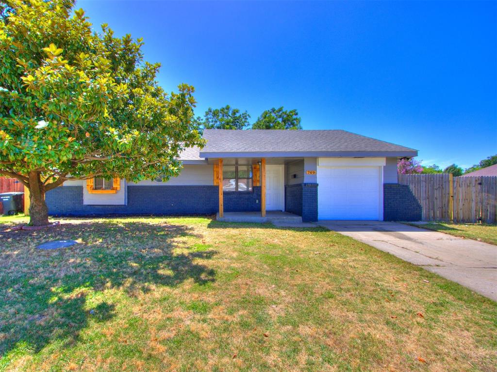 749 N Dallas Avenue