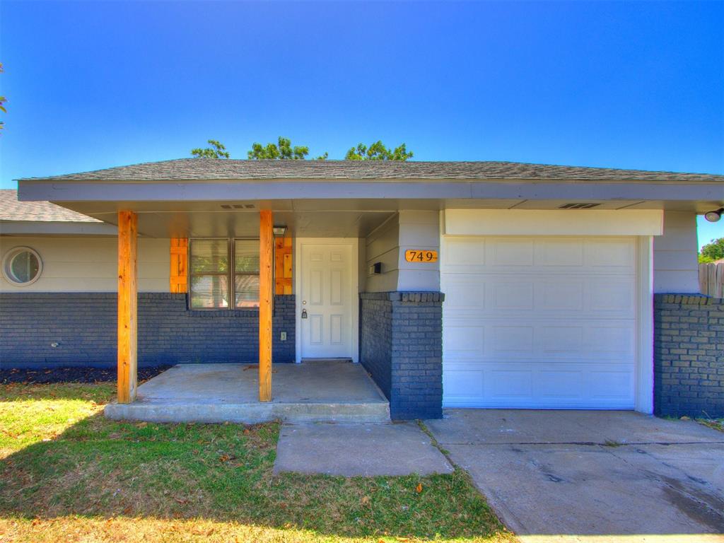 749 N Dallas Avenue