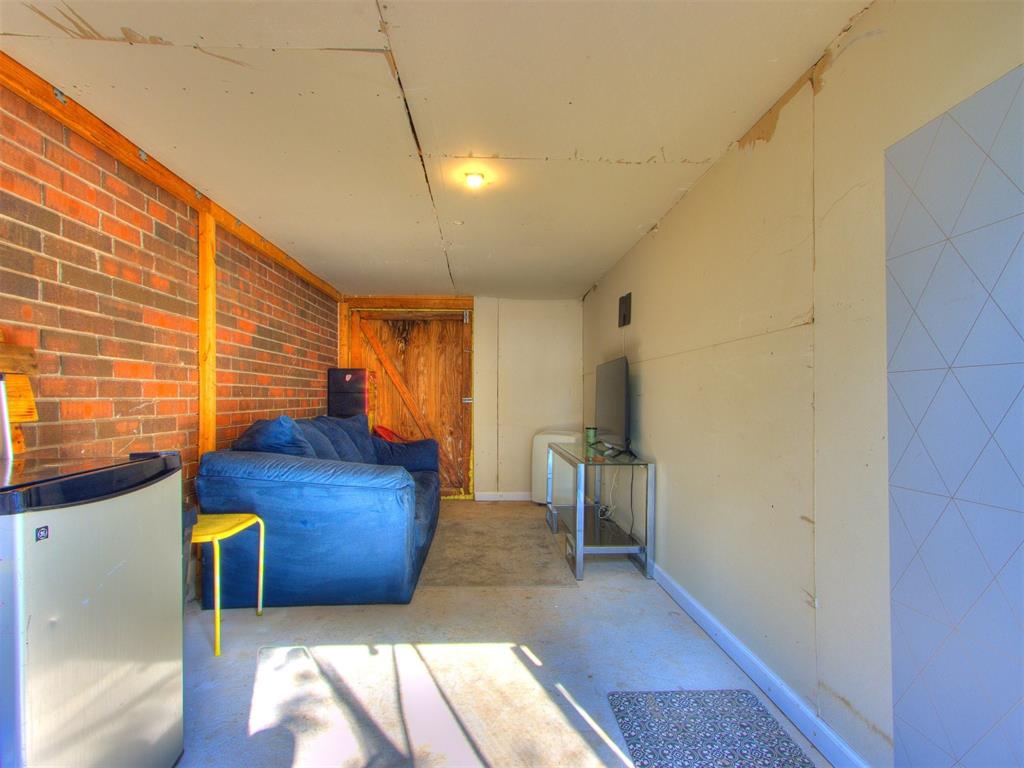 8012 Wilshire Ridge