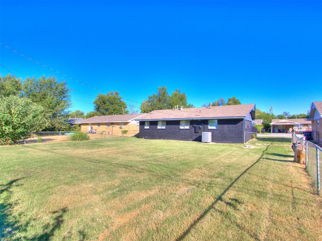 916 W Main Street